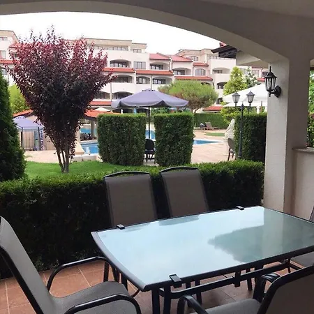 Casa Real B 5-1 アパート *